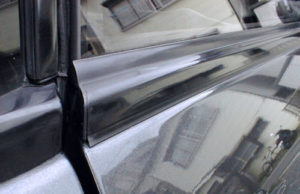 R32スカイライン ドアサイドモール