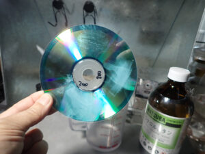 傷をつけたテストCD